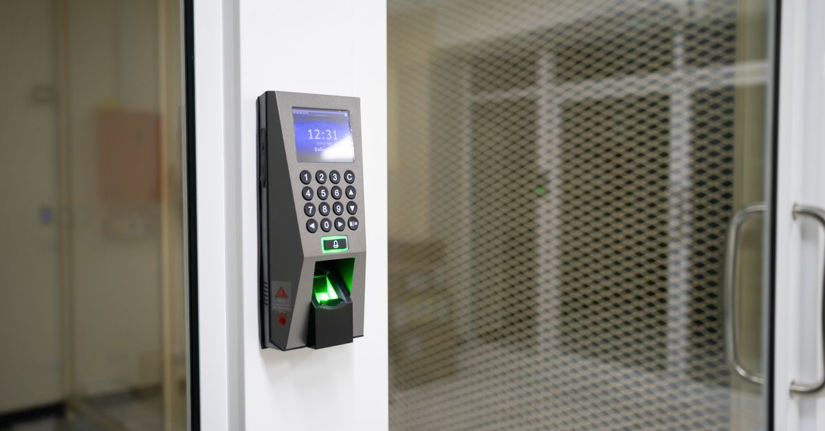 How Much Does a Commercial Locksmith Charge in The Bronx? Factors That Determine Your Quote — A1 Riverdale Locksmith